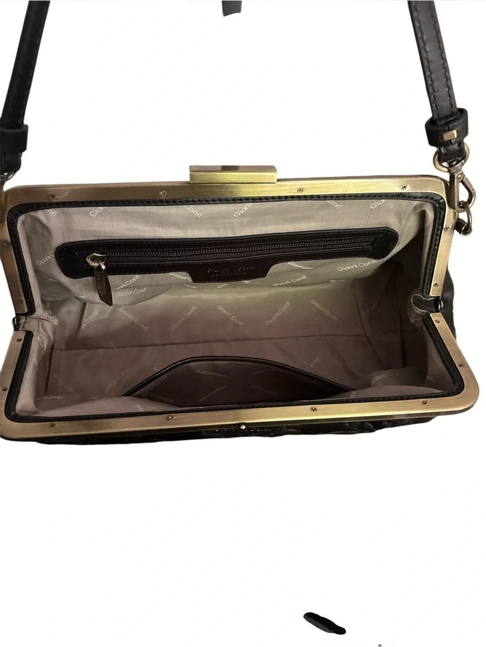 Gianni Conti embossed leather Framed Handbag KissLock Closure crossbody shoulder - Picture 3 of 9